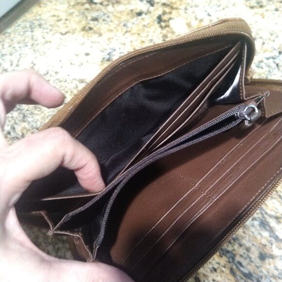 Brighton Croc Pebble Leather Full Zip Wallet Brown Clutch 8" Long - Picture 3 of 9